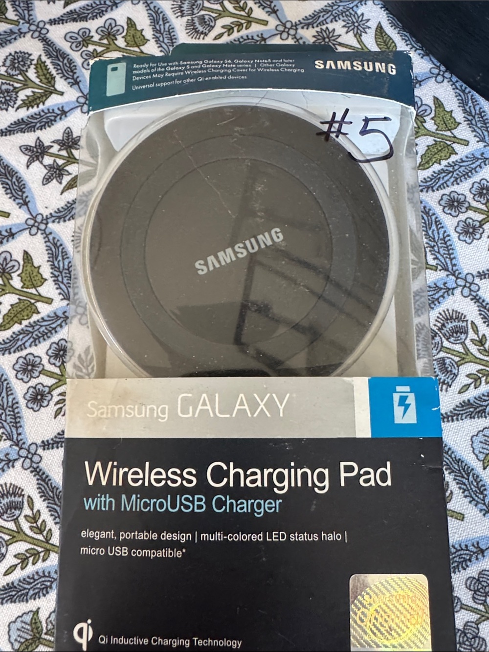 Samsung Black Wireless Charging Pad with MicroUSB